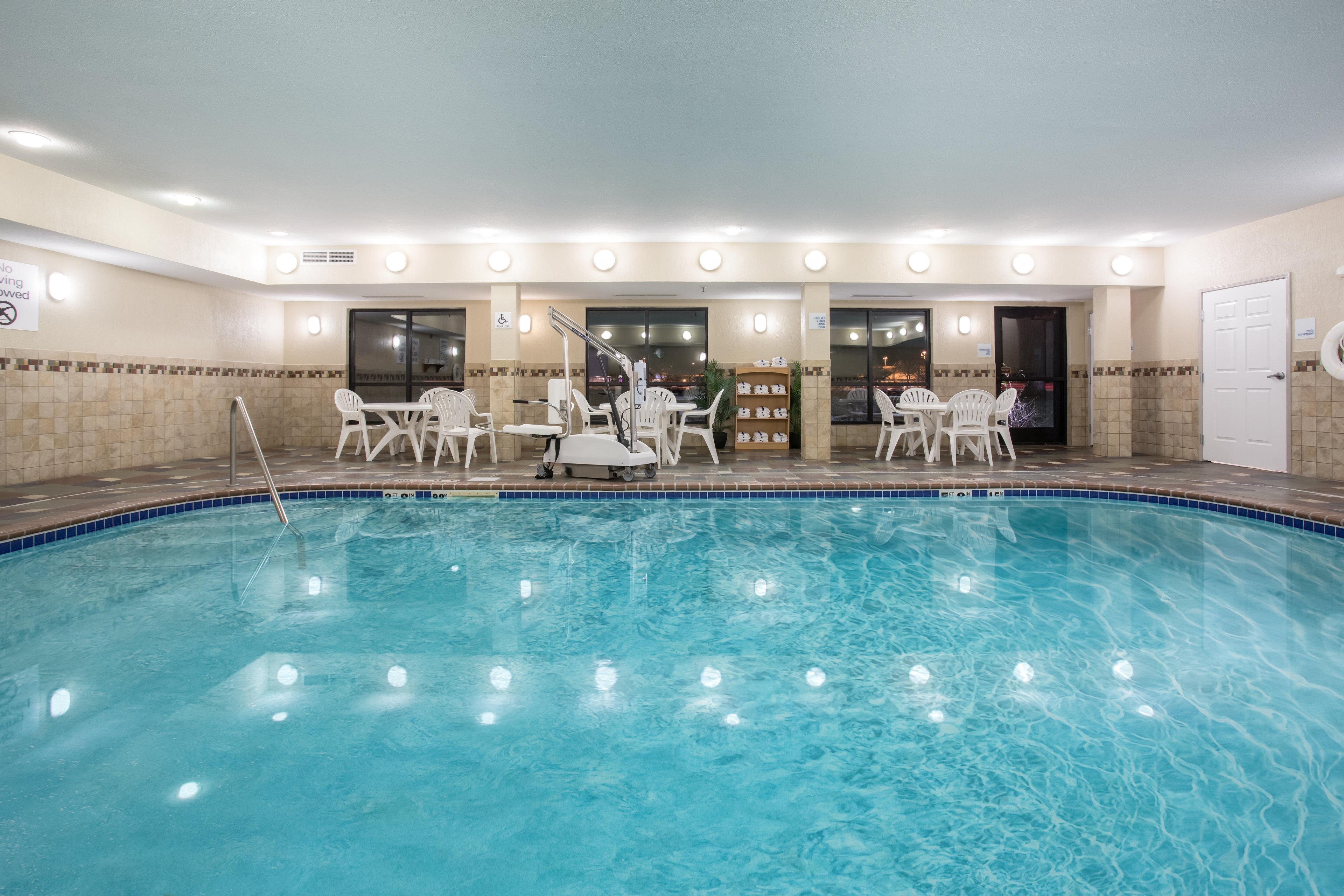 Holiday Inn Express Hotel & Suites Fort Collins By Ihg מראה חיצוני תמונה