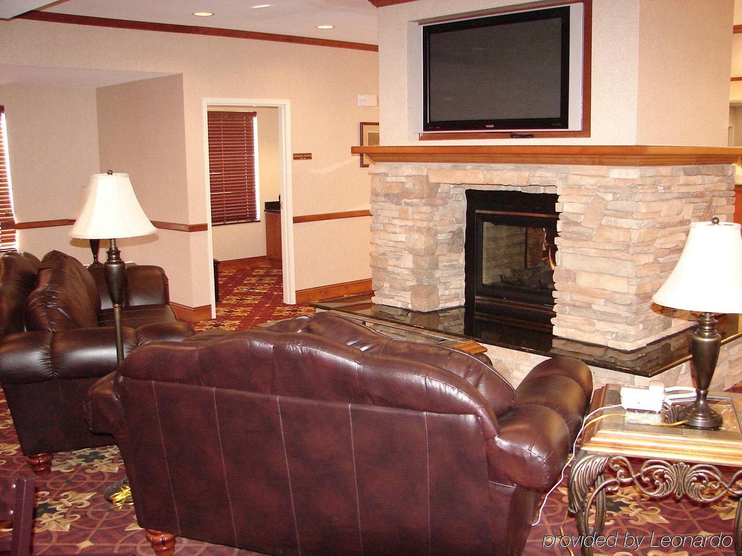 Holiday Inn Express Hotel & Suites Fort Collins By Ihg מראה פנימי תמונה