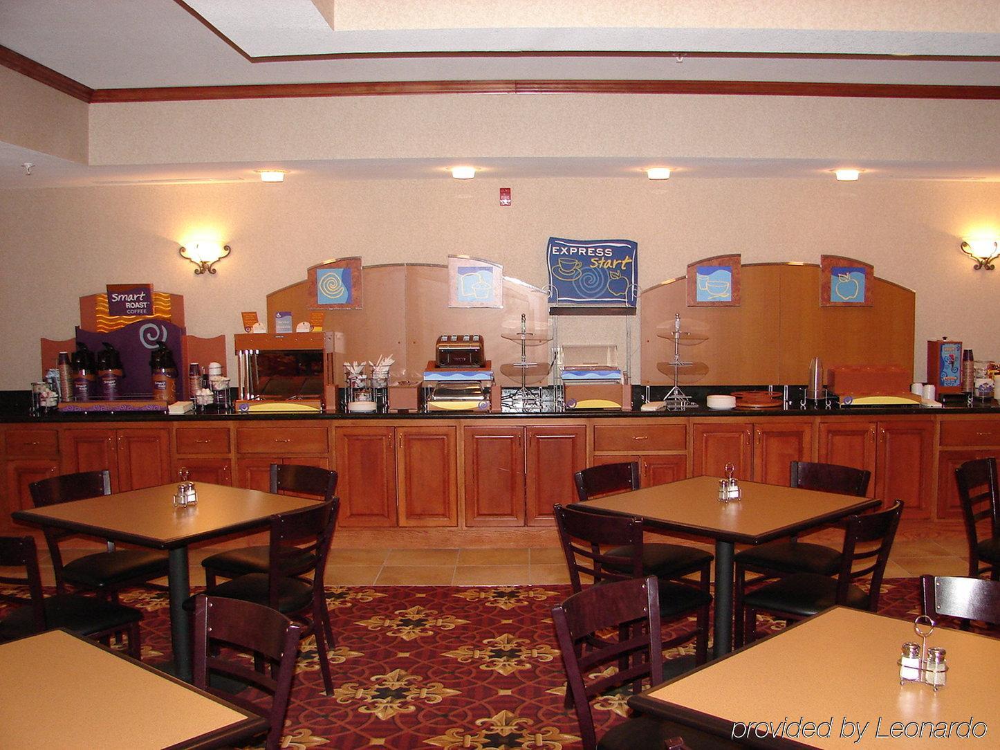 Holiday Inn Express Hotel & Suites Fort Collins By Ihg מסעדה תמונה