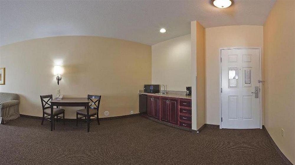 Holiday Inn Express Hotel & Suites Fort Collins By Ihg מראה חיצוני תמונה