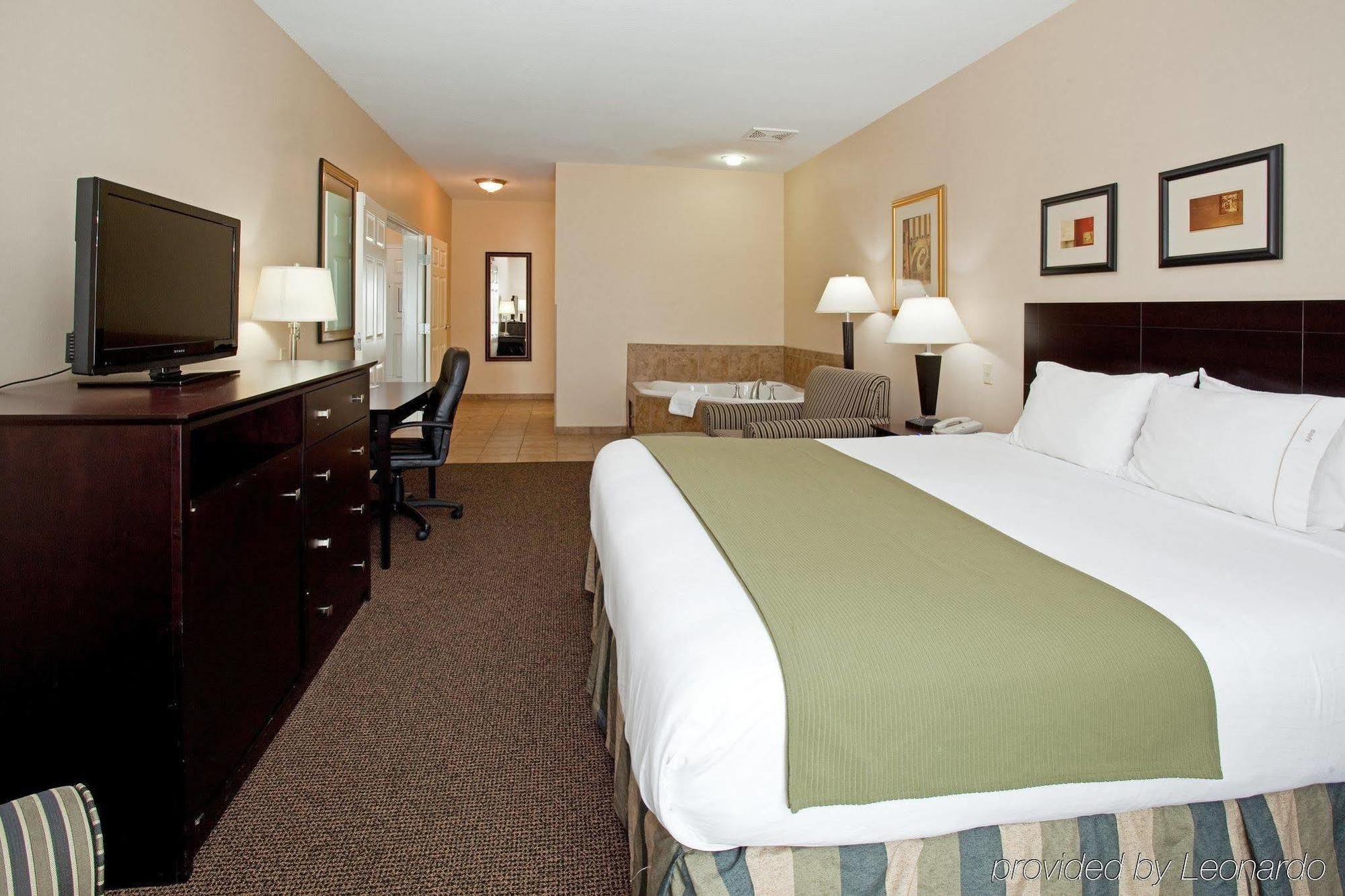Holiday Inn Express Hotel & Suites Fort Collins By Ihg מראה חיצוני תמונה