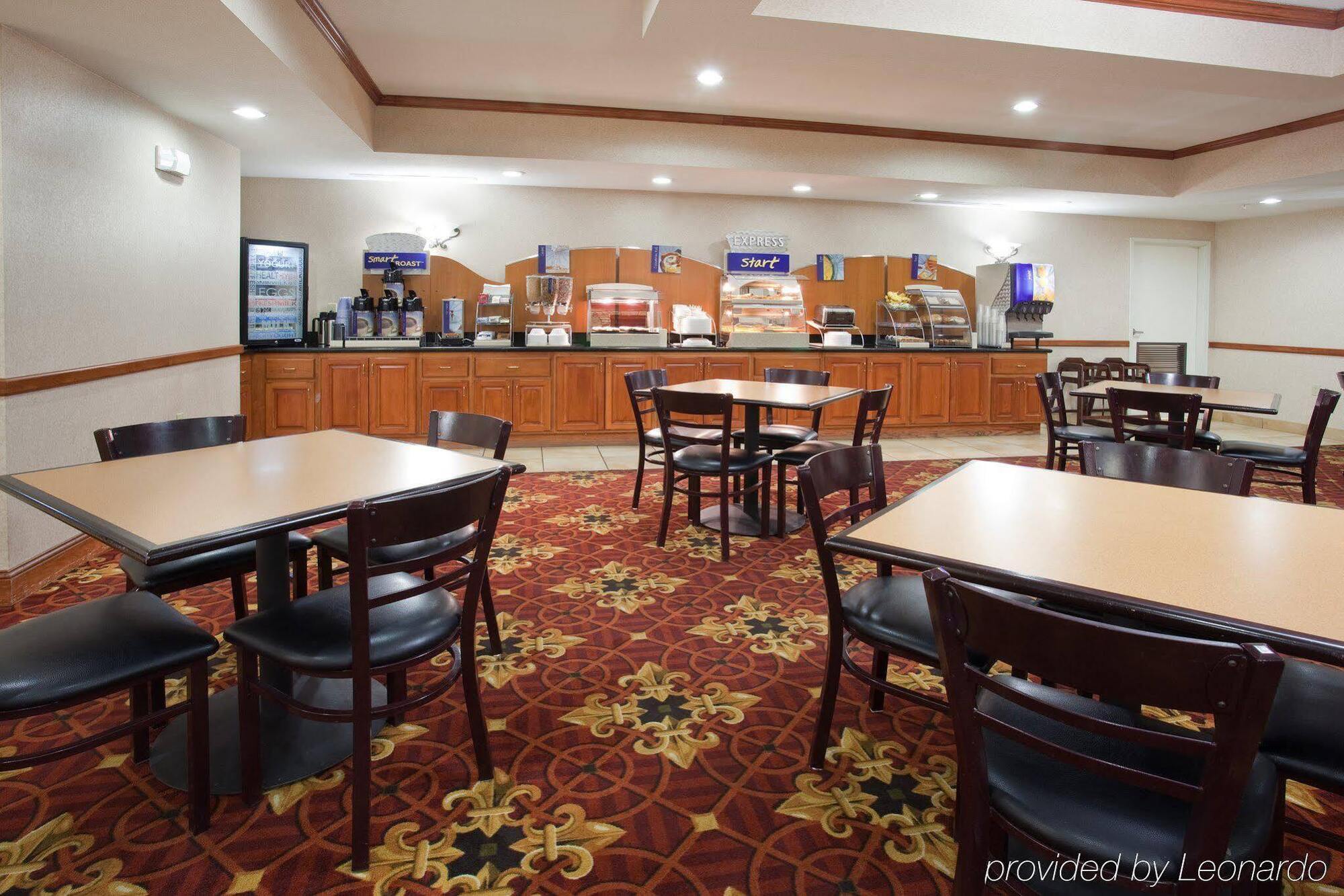 Holiday Inn Express Hotel & Suites Fort Collins By Ihg מראה חיצוני תמונה
