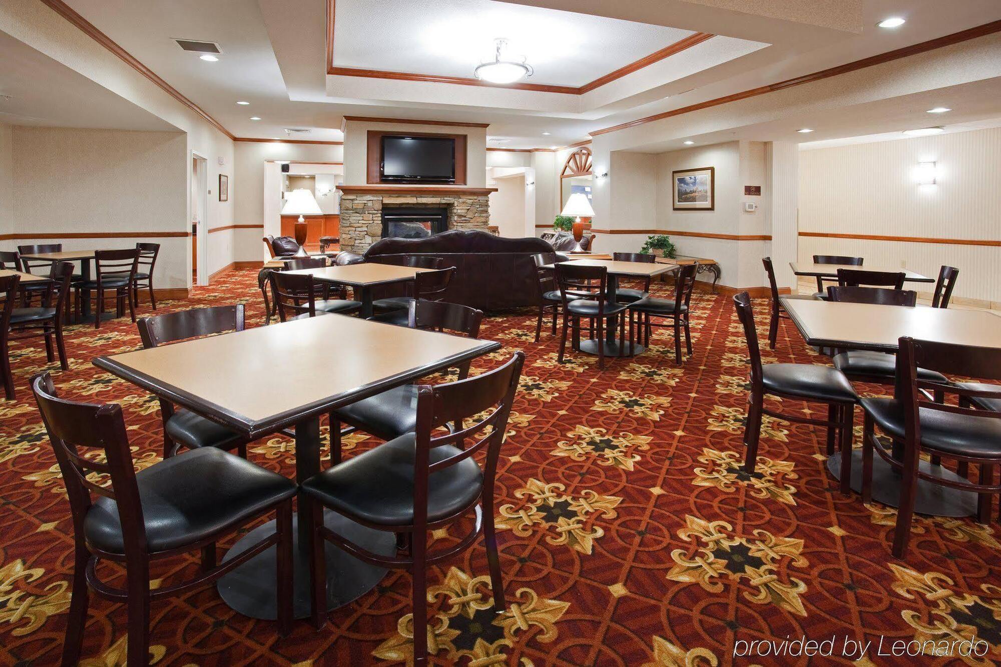 Holiday Inn Express Hotel & Suites Fort Collins By Ihg מראה חיצוני תמונה