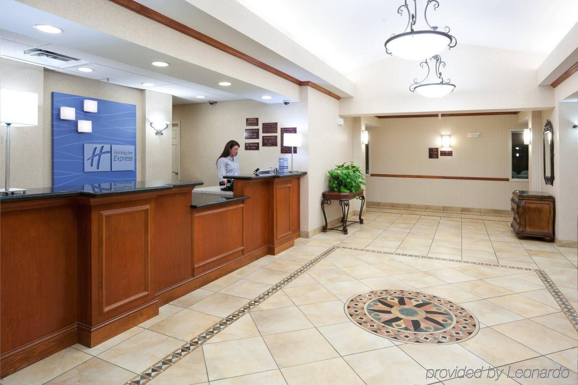 Holiday Inn Express Hotel & Suites Fort Collins By Ihg מראה חיצוני תמונה
