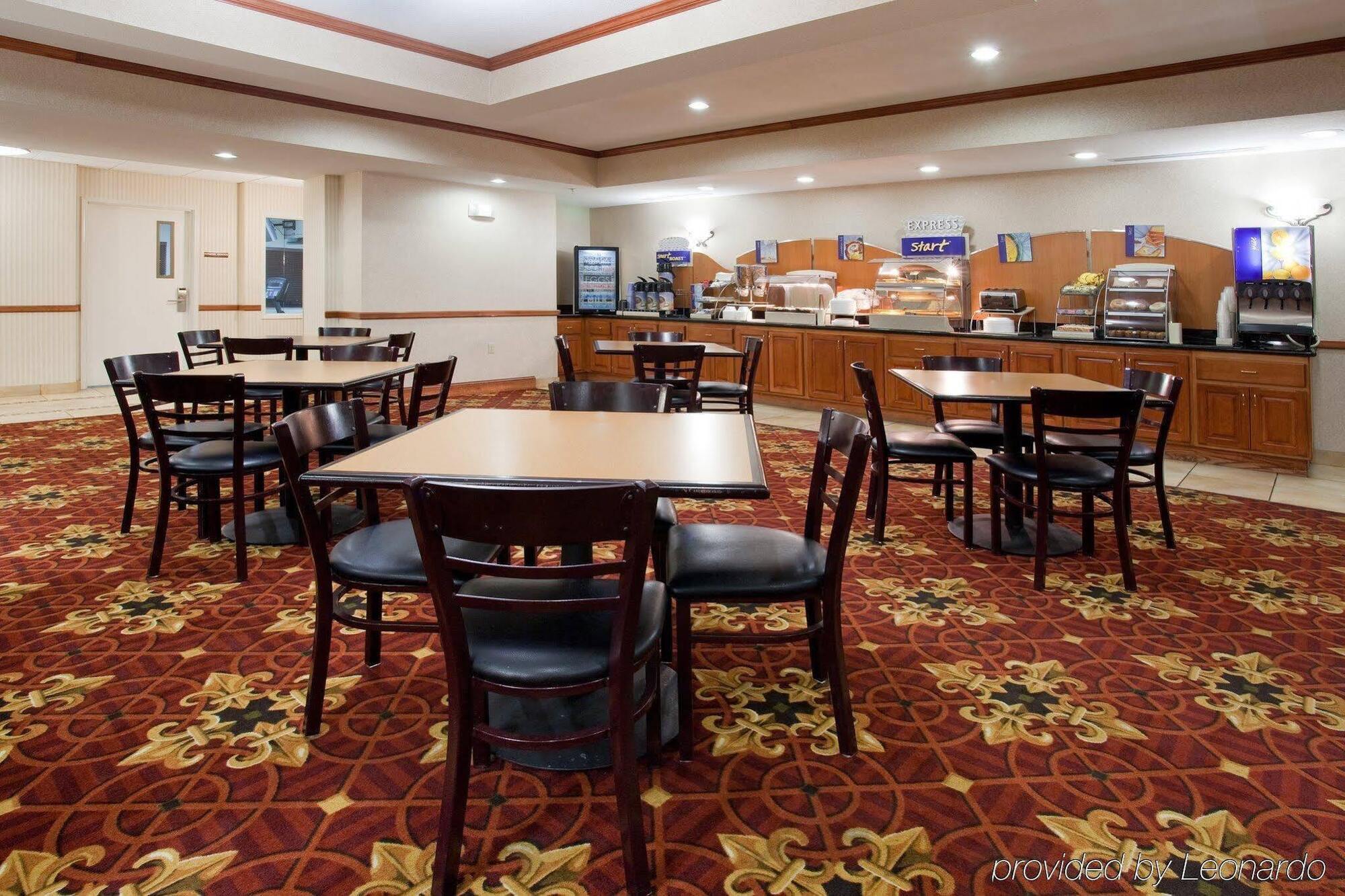 Holiday Inn Express Hotel & Suites Fort Collins By Ihg מראה חיצוני תמונה